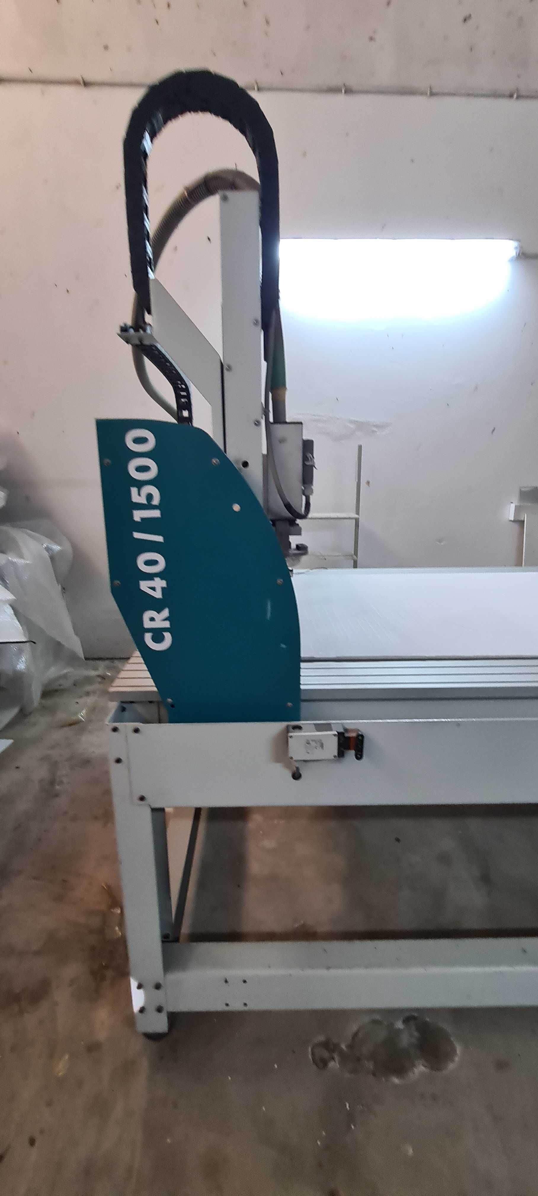 Charly Robot CR40-1500 fresadora cnc universal