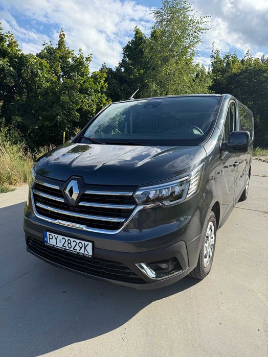 Bus na wynajem 9. osobowy. Renault Trafic Long 2024,