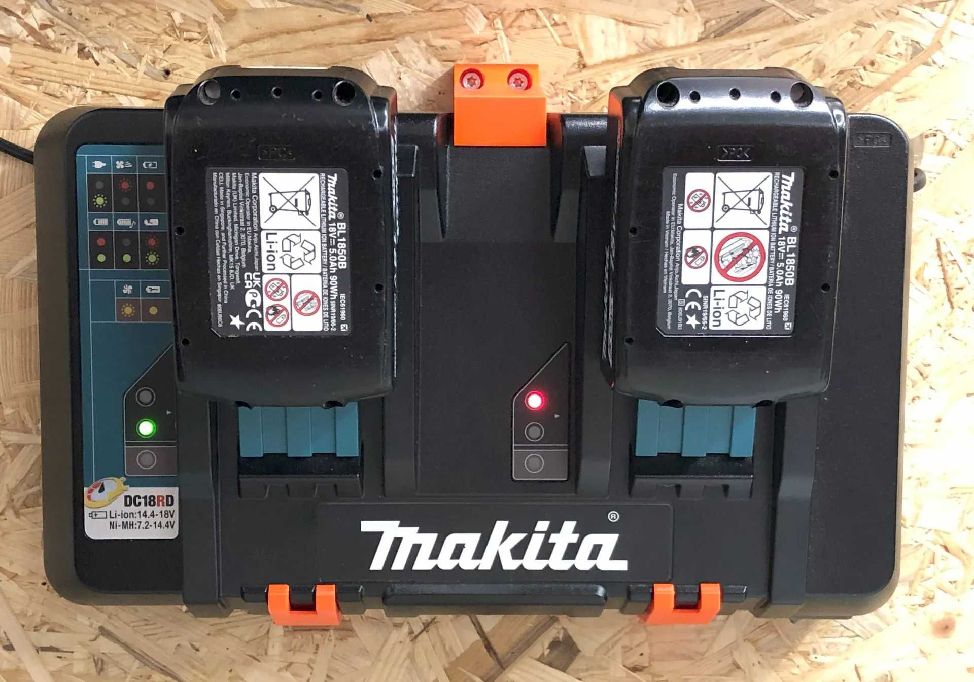 Настінний тримач для Зарядного пристрою Makita DC18RD / DC18RC