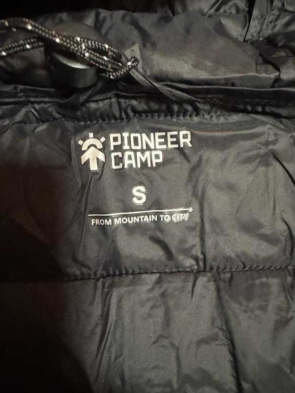 Pioneer camp чоловіча легенька куртка пуховик на осінь/зиму