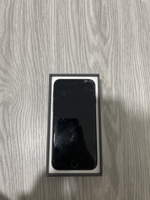 Iphone oito preto