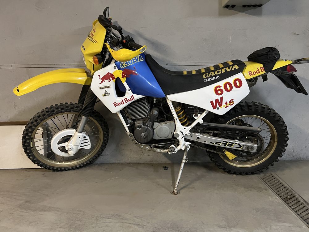 Cagiva w16 600 plus ubrania Enduro nie Ktm