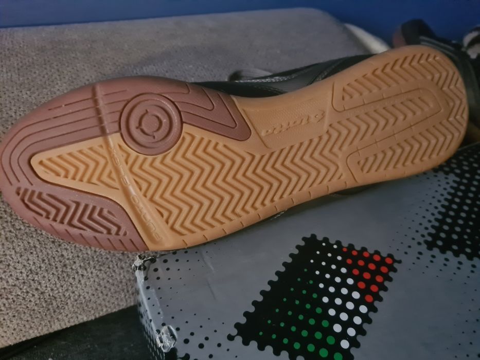 NOWE  halówki LOTTO Torcida XII rozmiar 43 / 277mm