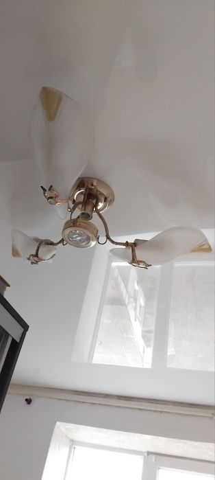 Люстра стан ідеальний