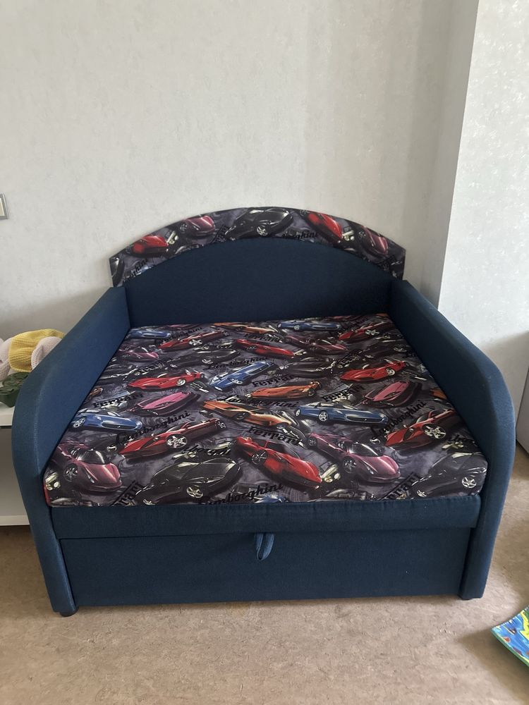 Продам Крісло - диван. Самовивіз