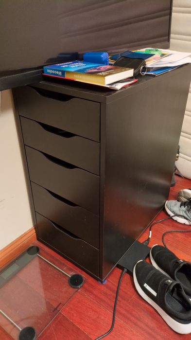 Móvel c/ 5 gavetas preto - IKEA