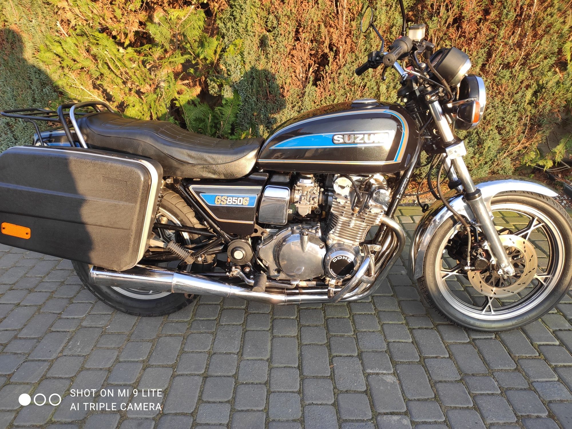 Suzuki GS 850 z kuframi