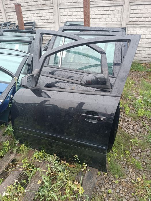 Drzwi prawe lewe przód tył opel Zafira b z20r kompletne