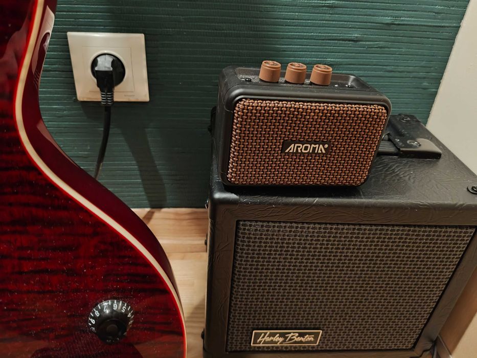 Mini wzmacniacz gitarowy/głośnik bluetooth Aroma z akumulatorem