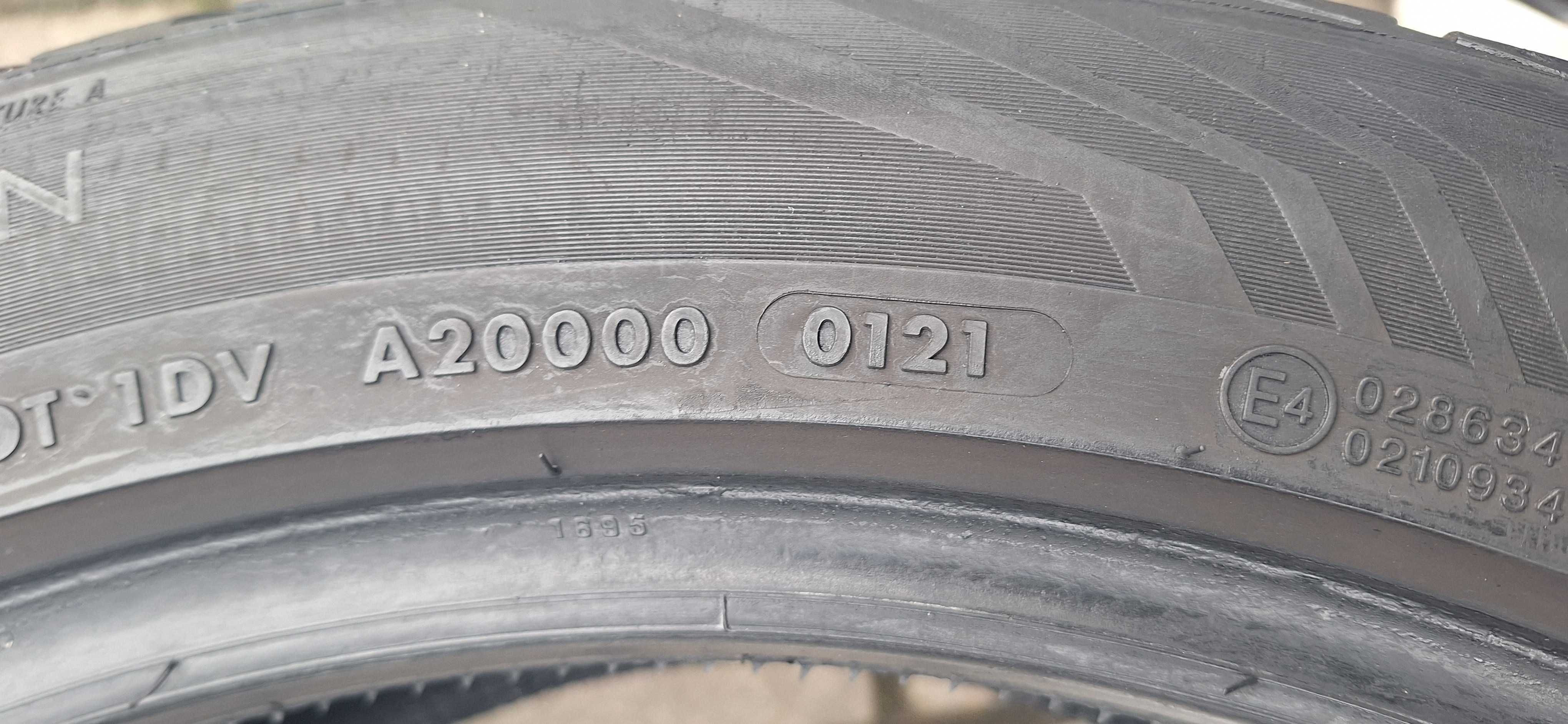 Opony Całoroczne 245/45R19 Vredestein 245/45/19 21r 5,5mm