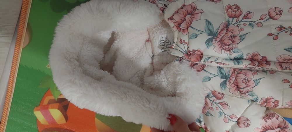 Комбінезон зимовий на дівчинку , 80 р