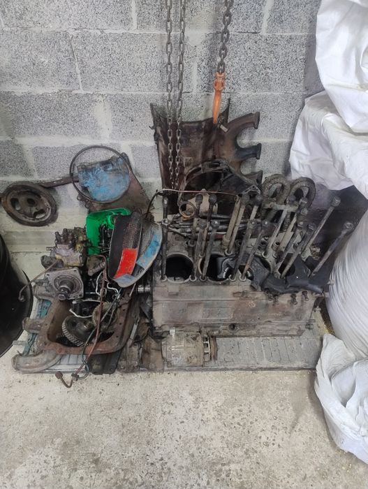 Двигун Д-37  Т-40