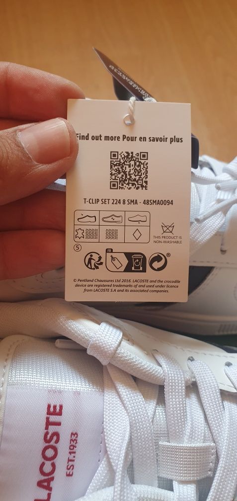 Sapatilhas Lacoste novas