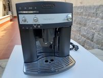 MÁQUINA DE CAFÉ Marca DeLonghi Magnífica mod.212002 Moinho integrado