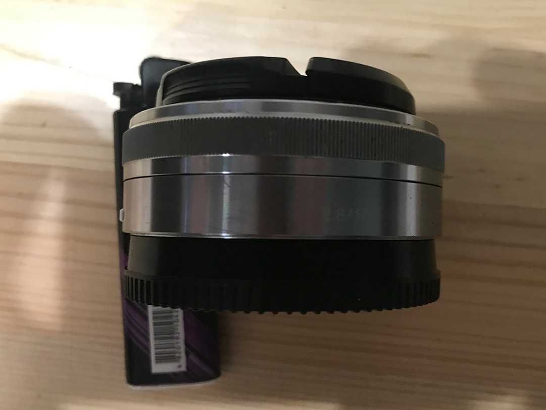 Об'єктив Sony E 16 mm f/2.8 Silver