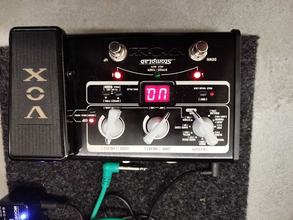 Stomplab 2G - Pedaleira de Guitarra