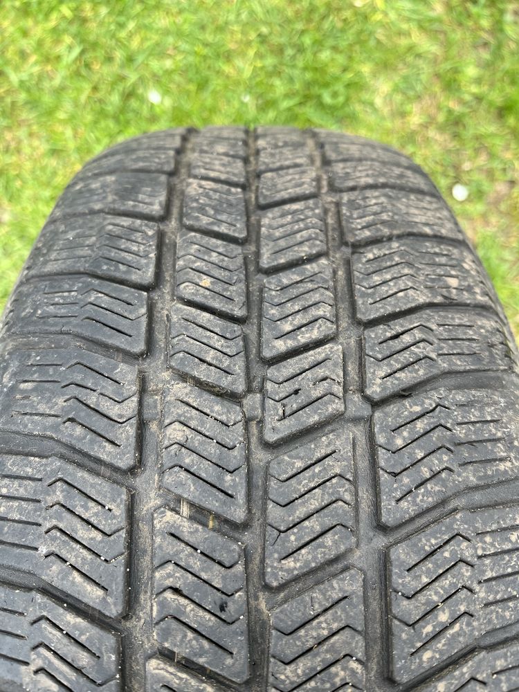 Opony zimowe 195/65 R15 4 sztuki Barum polaris 3 2112