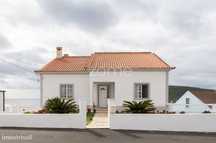 Moradia T6 em Porto Judeu, Terceira