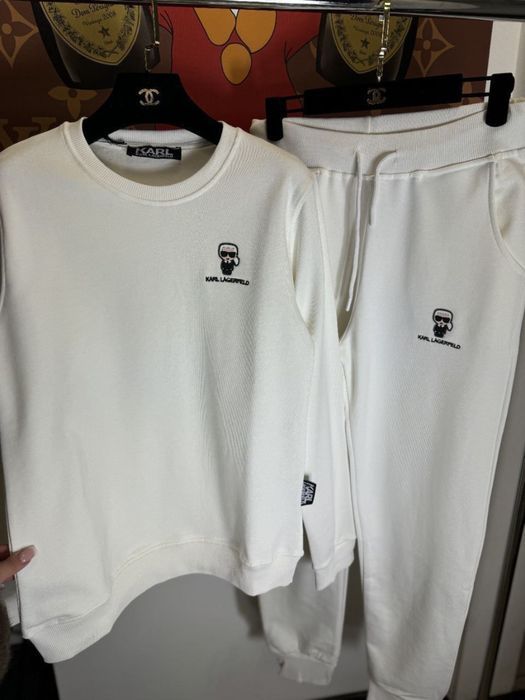 ЦЕНА ТАКОГО 3900! Женский спортивный костюм KARL LAGERFELD 2025 осень