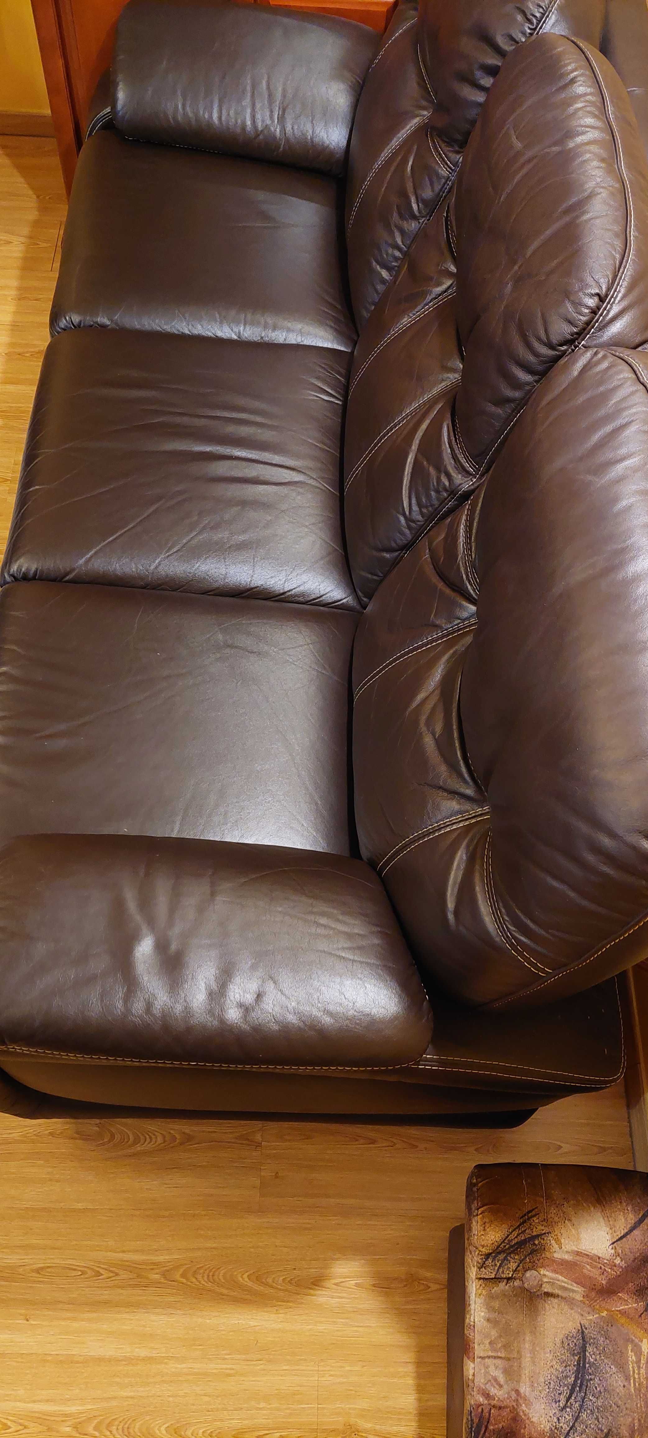 Sprzedam- kanapa skórzana brązowa rozkładana plus fotel