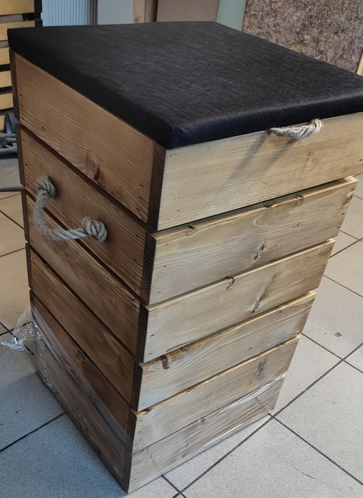 drewniany kosz na pranie