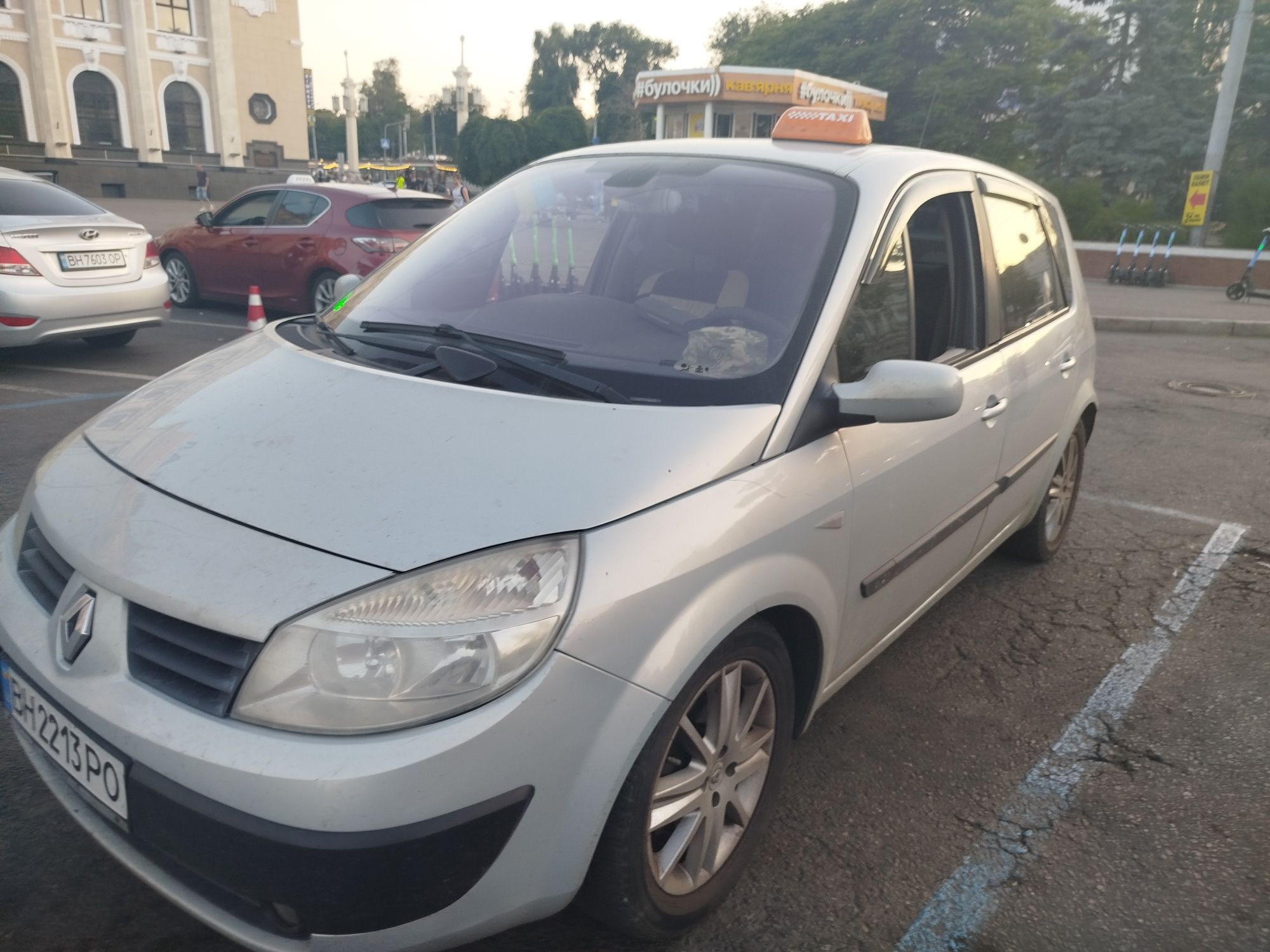 Продам    Renault Csenik