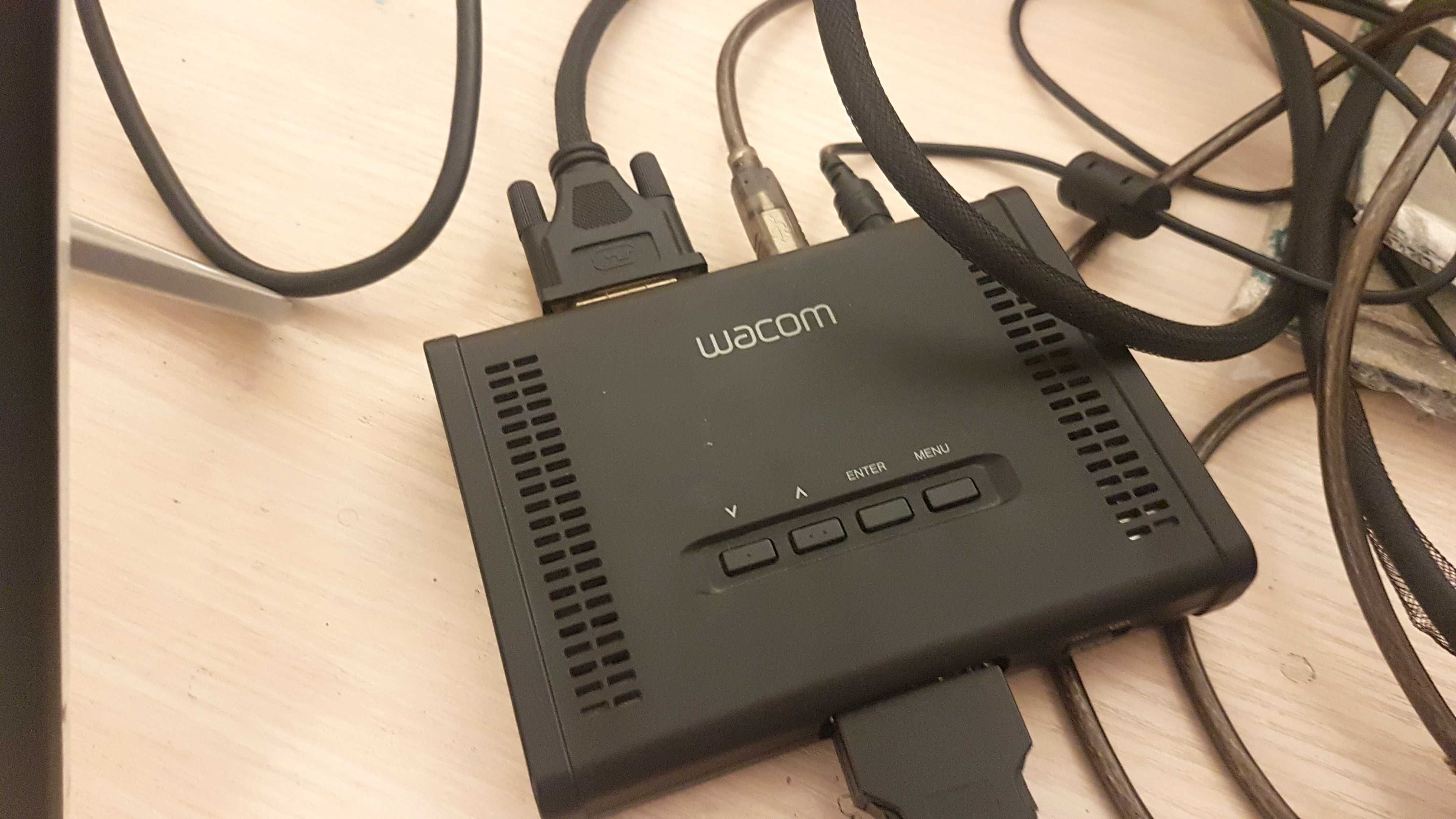 Wacom DTZ 1200w графічний монітор планшет
