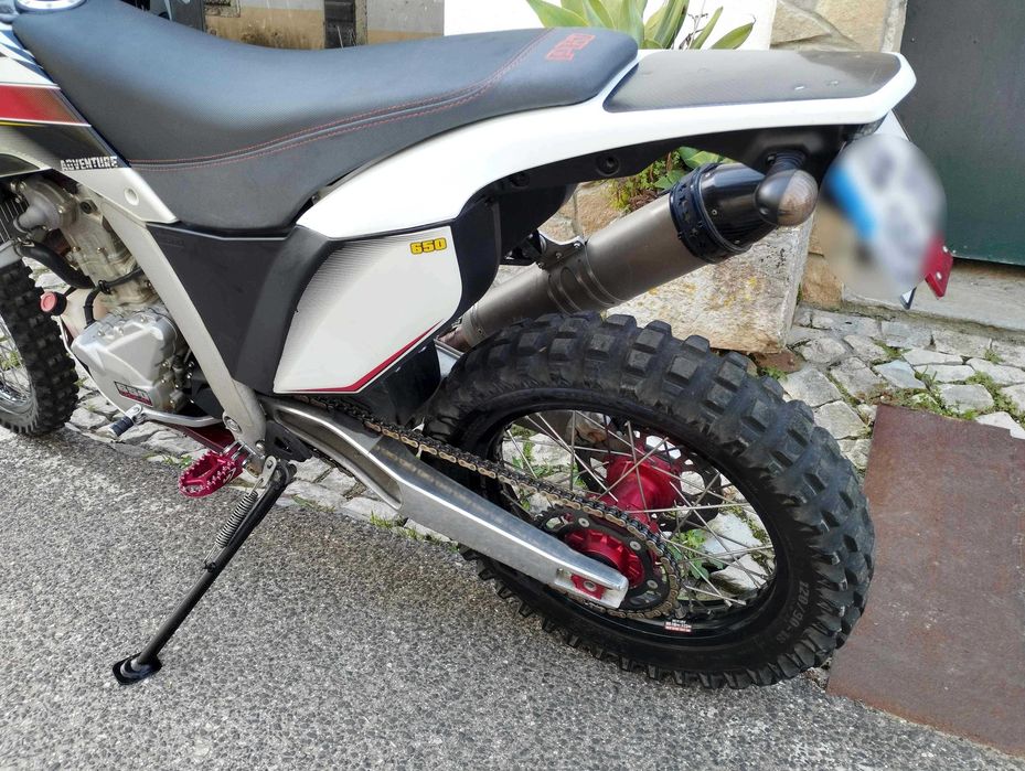 AJP PR7 650 Adventure - 2018 - Muito estimada e original