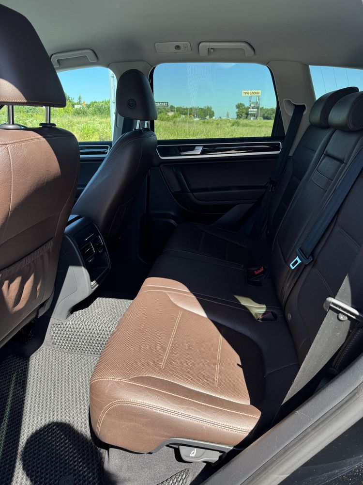 Volkswagen Touareg 2013 рік, 3.0 TDI, 245 к.с; ЄВРОПА, без ДТП