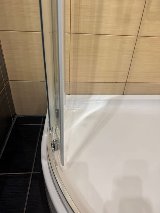 Kabina prysznicowa z brodzikiem 90x90, mało używana, zadbana. 400 zł