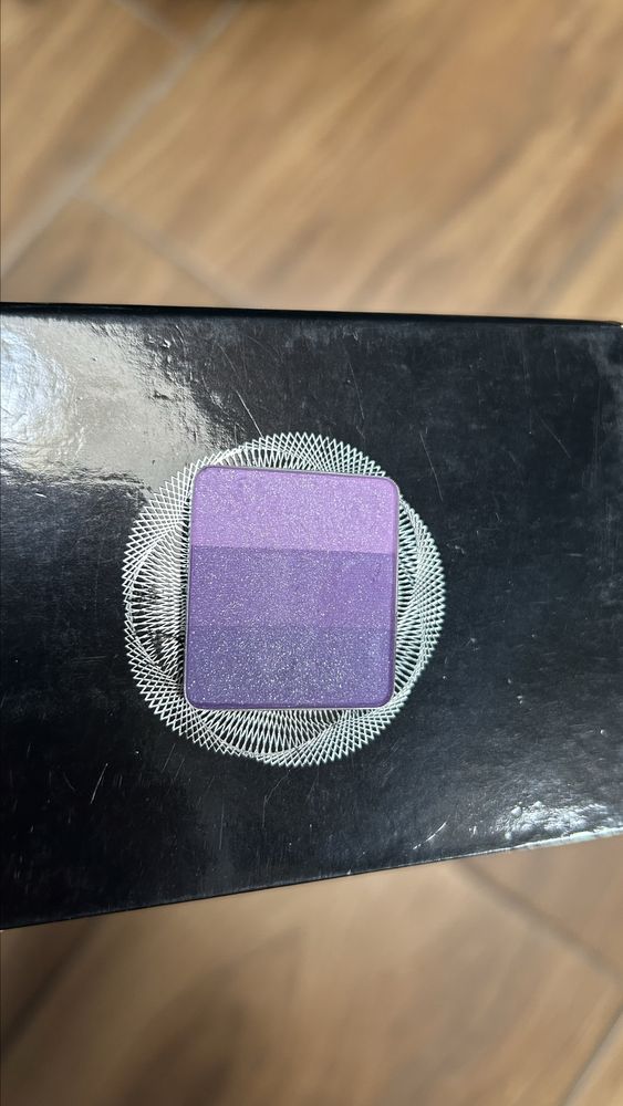 Fioletowy cień do oczu do paletki magnetycznej Inglot