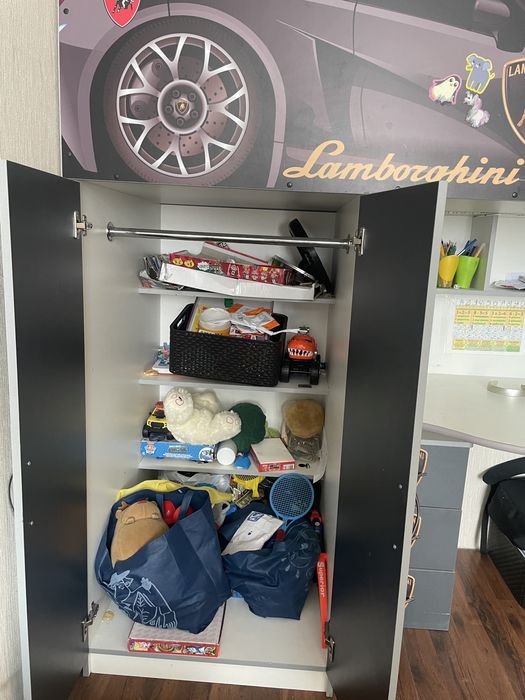 Продам кровать та стіл