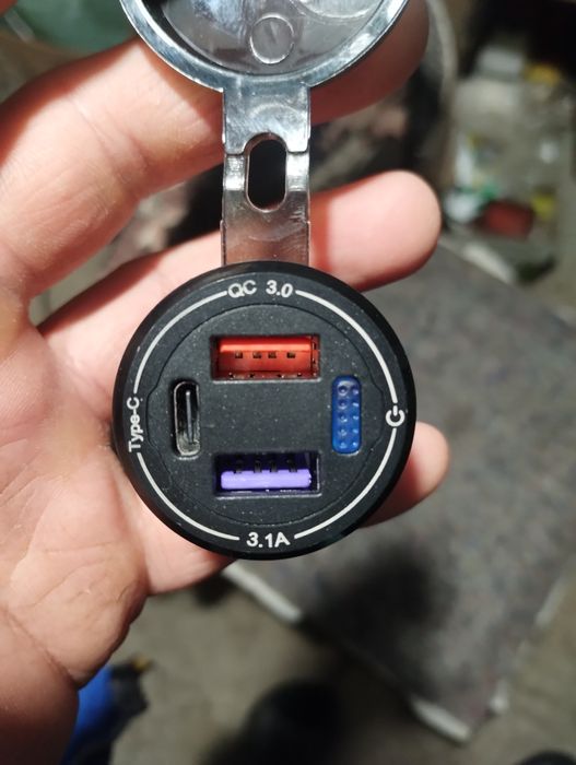 USB C юсб врізна швидка зарядка вольтметр з вимикачем для авто мото тр
