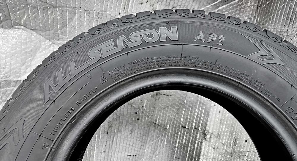 Шини Б/в 175.70.13  пара Maxxis