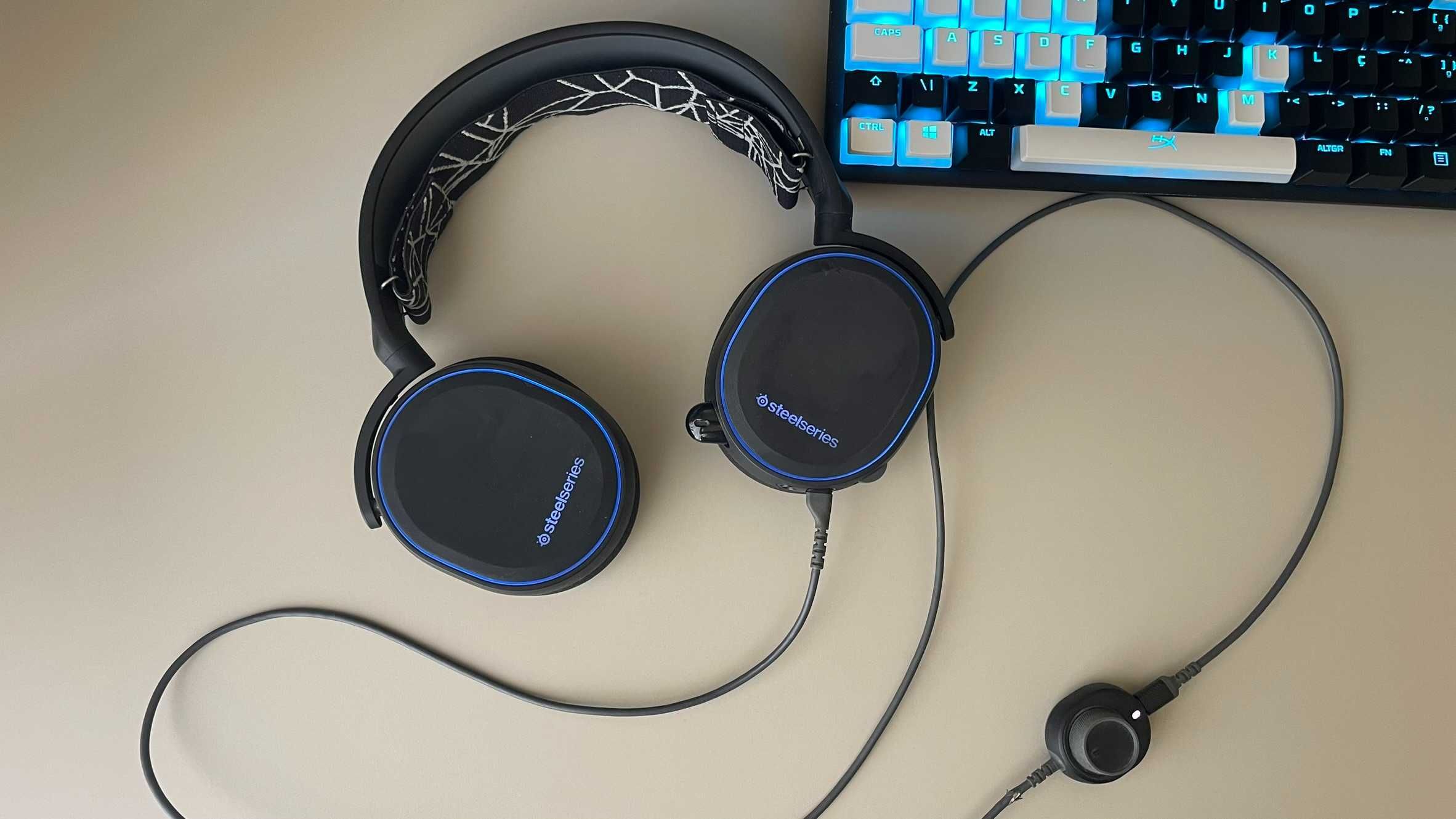 Headset SteelSeries Arctis 5 com Caixa Original