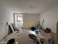 Apartamento T3 em zona de Celas