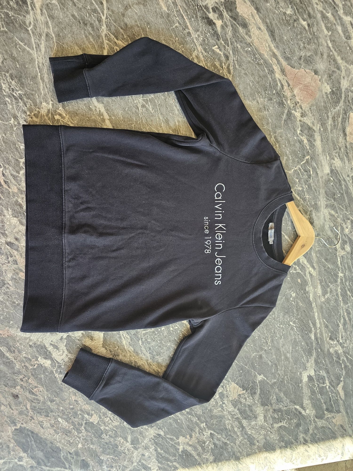 Czarna bluza Calvin Klein S