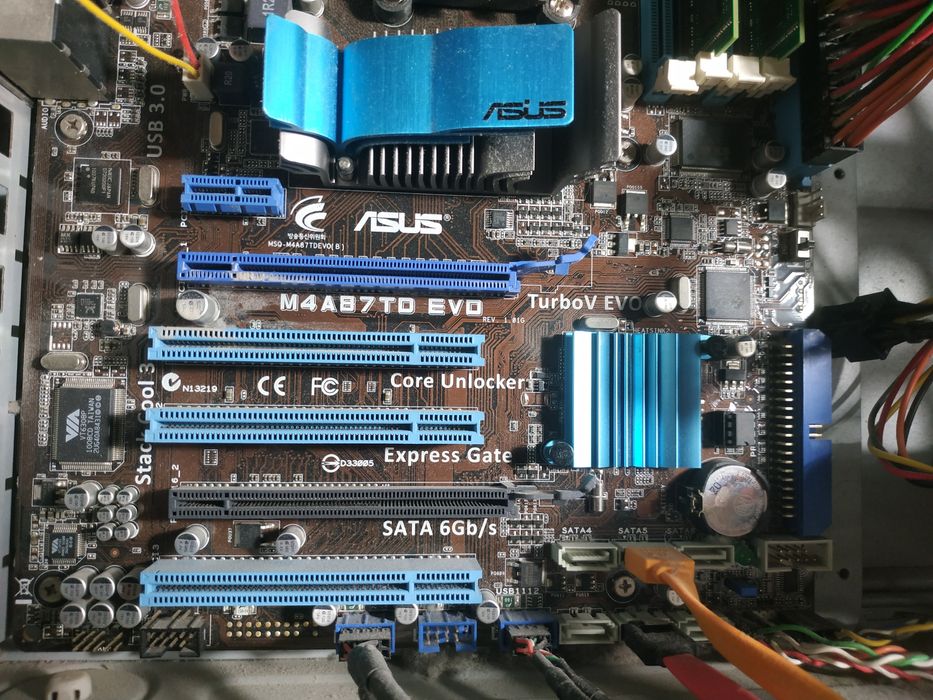 Комплект 6 Ядерный процессор + материнская плата