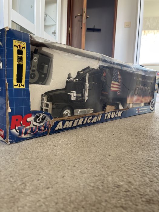 Camião de coleção telecomandado ZIPPO