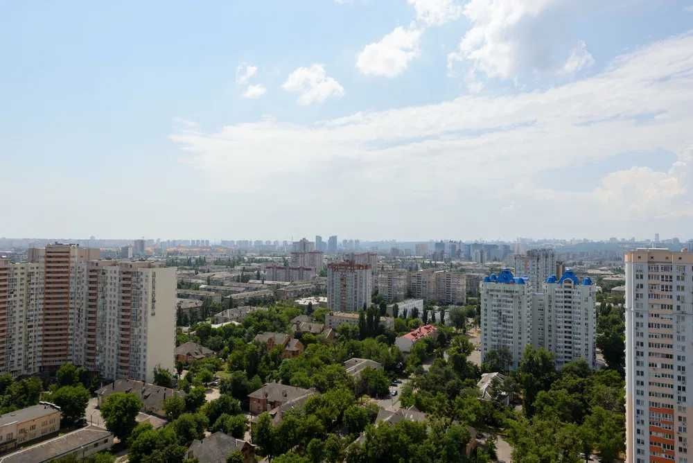 Сдам Отличное Жилье в Киеве! Левый берег! Метро Черниговская Лесная!