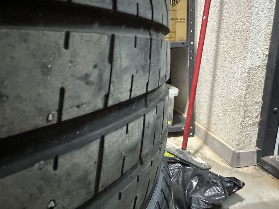 Пара Pirelli P Zero 305/30/20