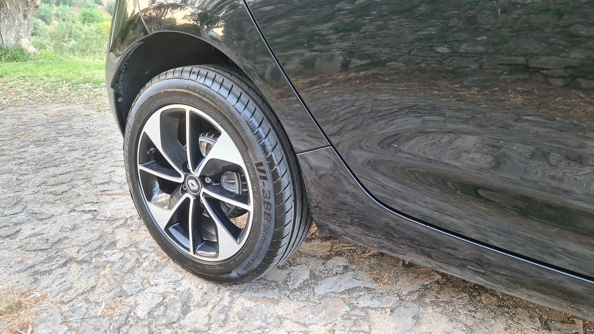 Renault zoe 40 kw  baterias próprias