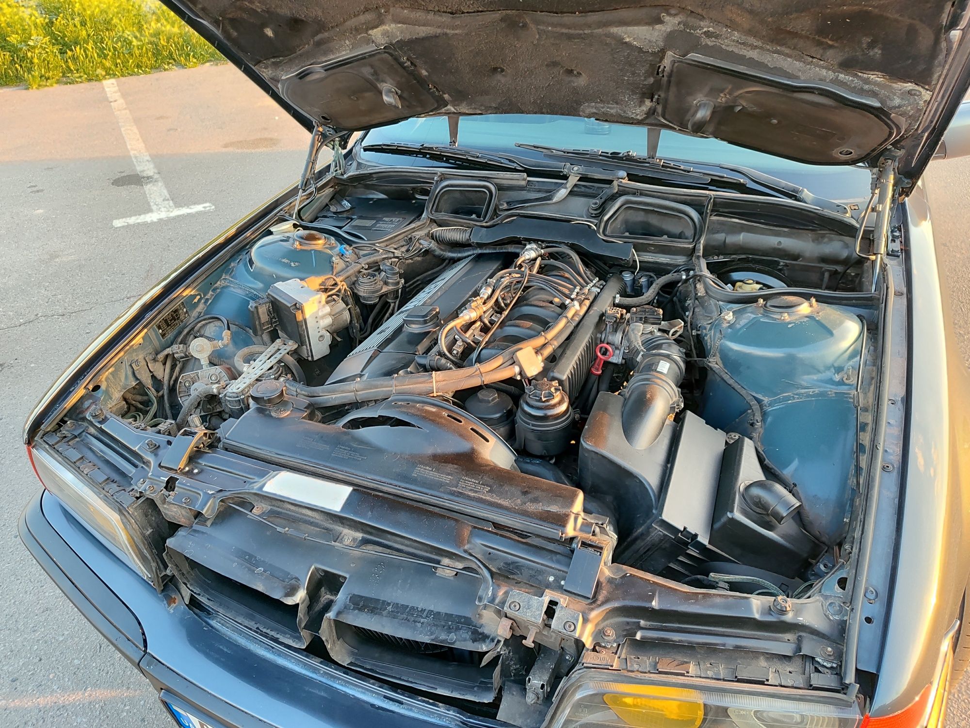 BMW E38 1996 2.8