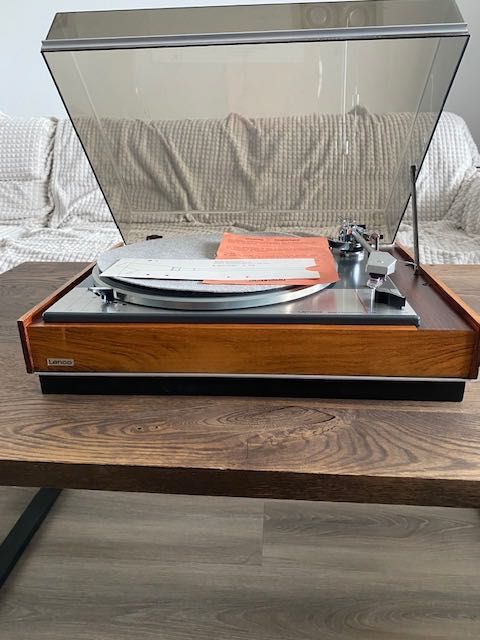 Gramofon Lenco L75