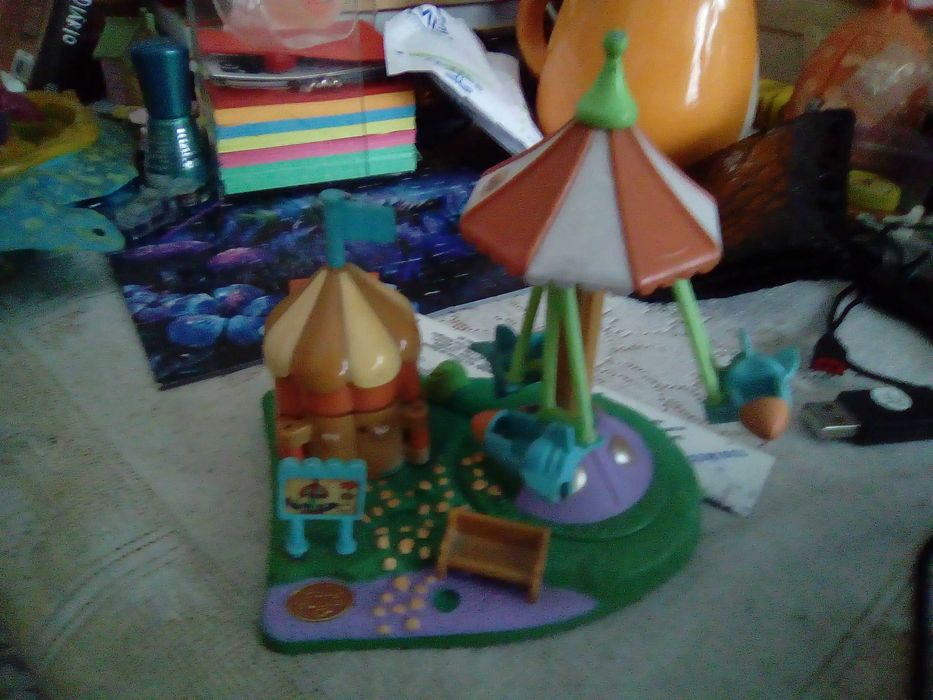 Boneco Polly Pocket