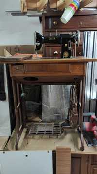 Máquina da costura antiga