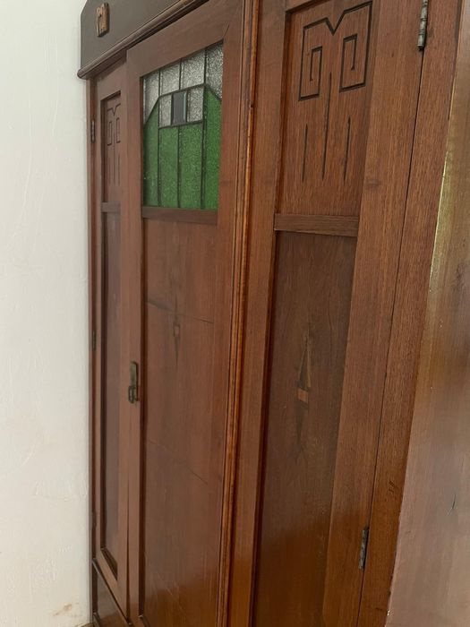 drewniana szafa odnowiona