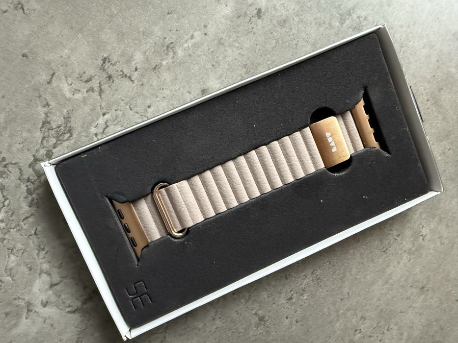 Ремінець на Apple Watch Laut novi luxe