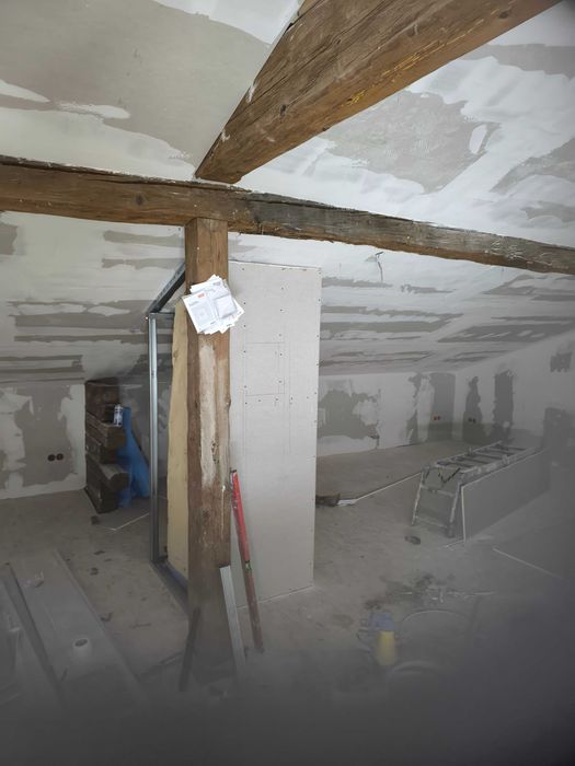 Wykończenia wnętrz budynków. Karton gips, Gładzie Adaptacja poddaszy.