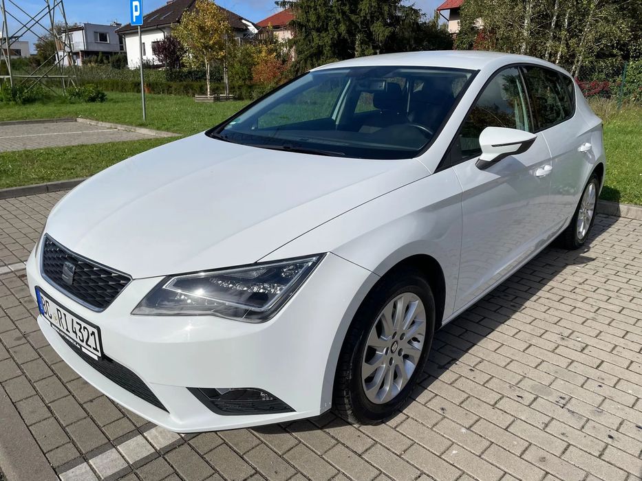 Seat Leon 1.4tfsi 110tys przebiegu xenon led grzane fotele tempomat bluetooth